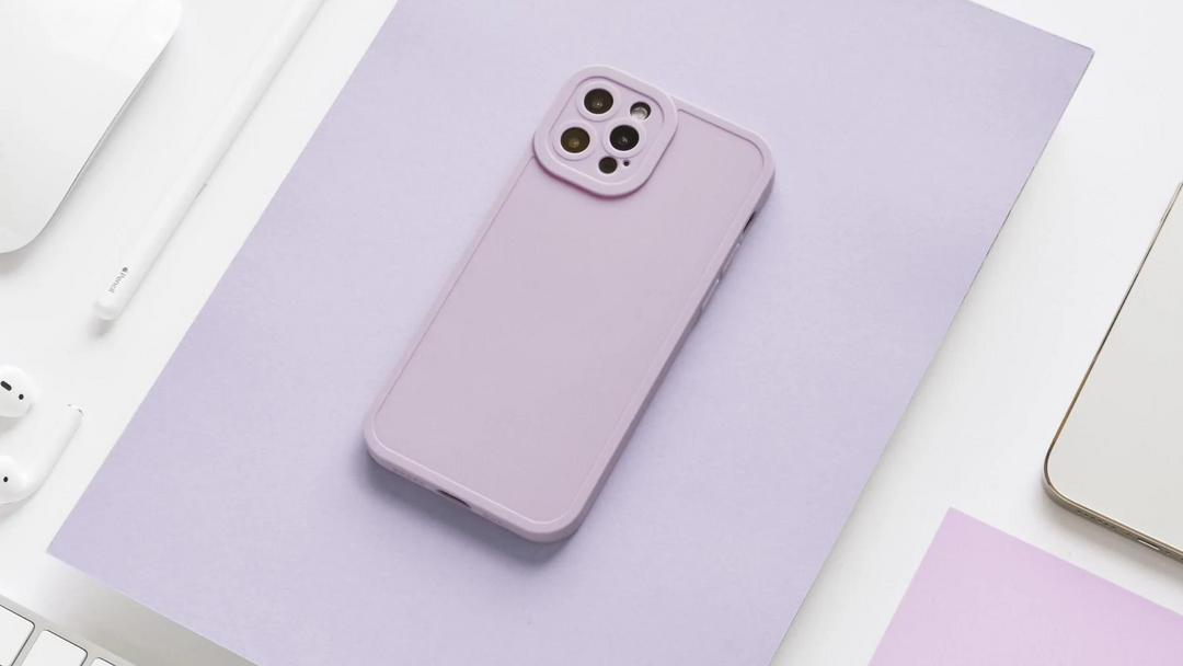 OUR FAVE SUMMER PHONE CASES