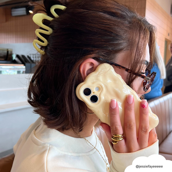 Squiggle Claw Clip - Yellow