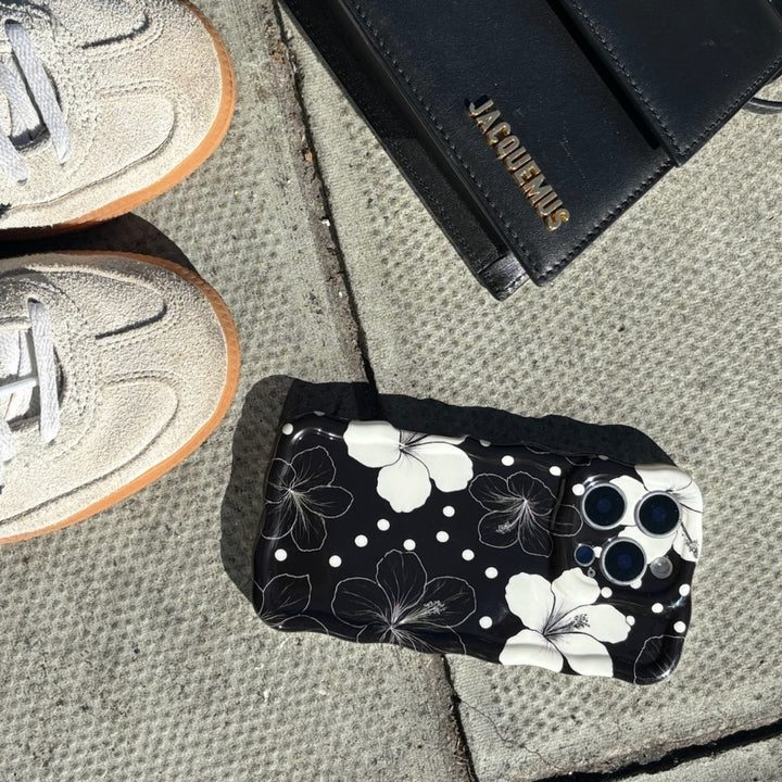 Wavy Phone Case - Mono Flora