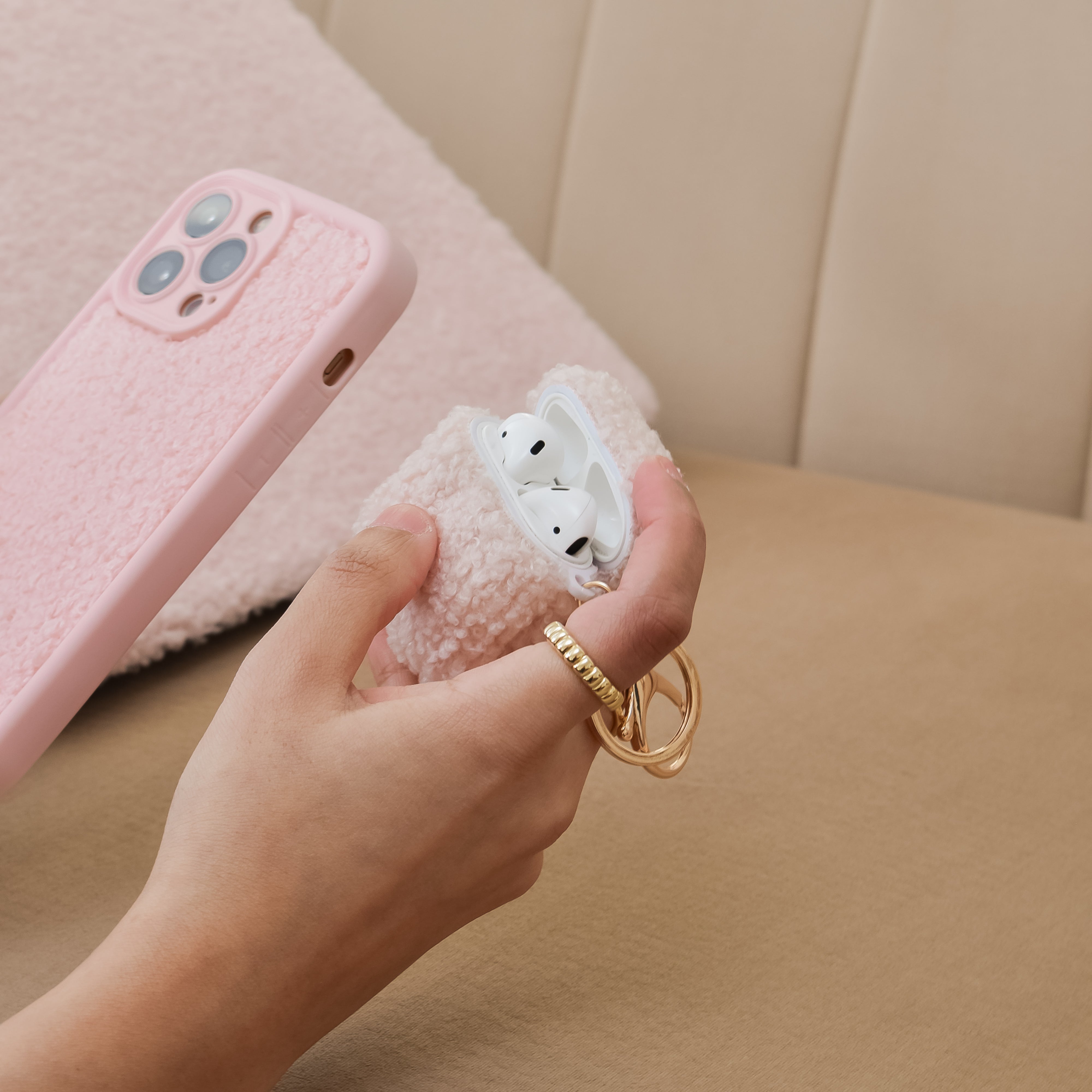 Teddy Airpods Case - Pink | Earphone Cases | Coconut Lane