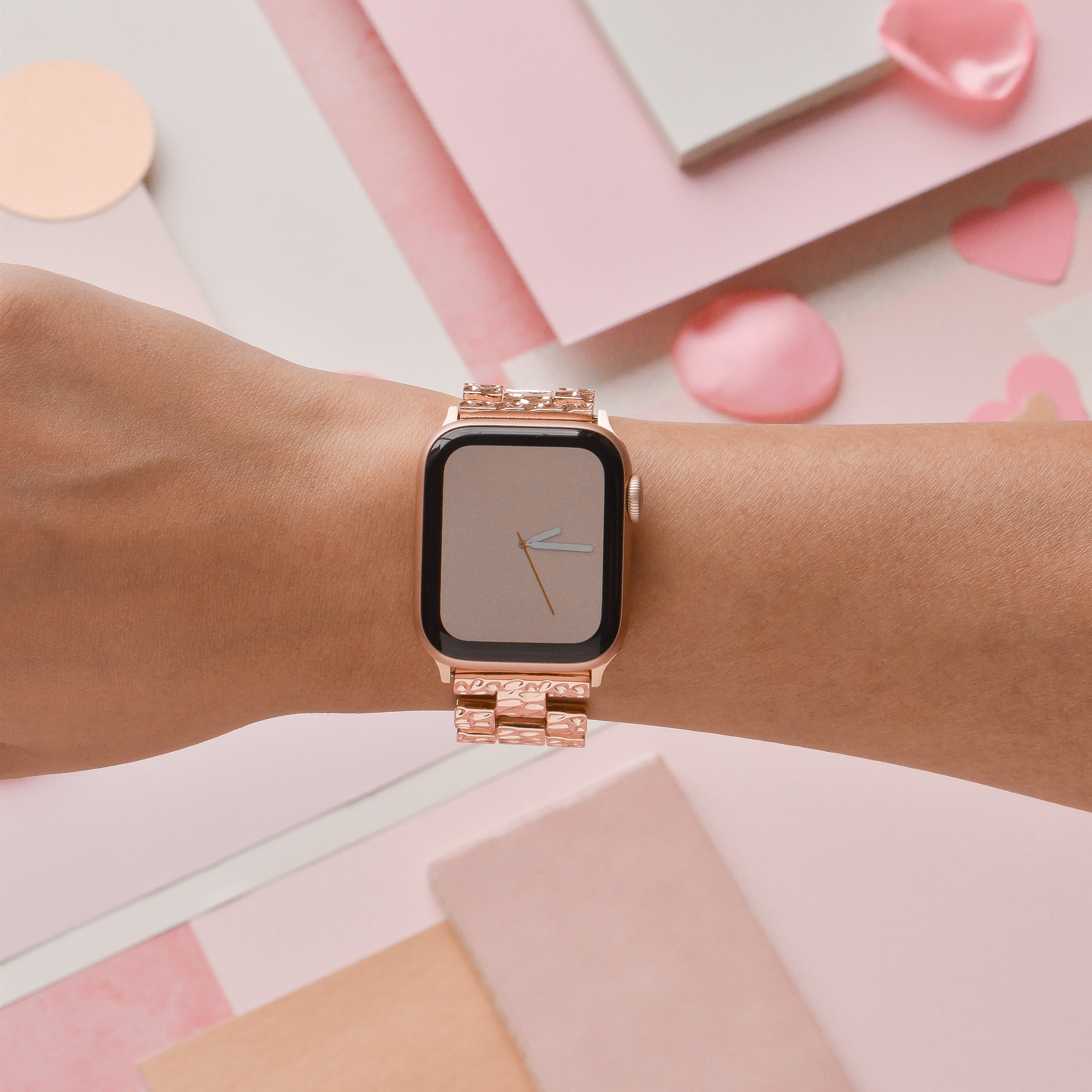 Rose gold metal 2025 strap apple watch