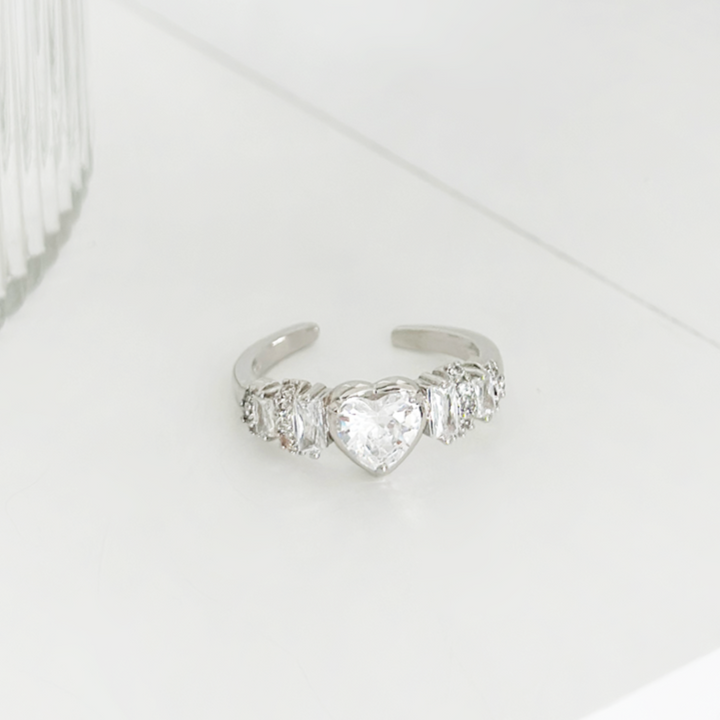 Diamante Heart Ring