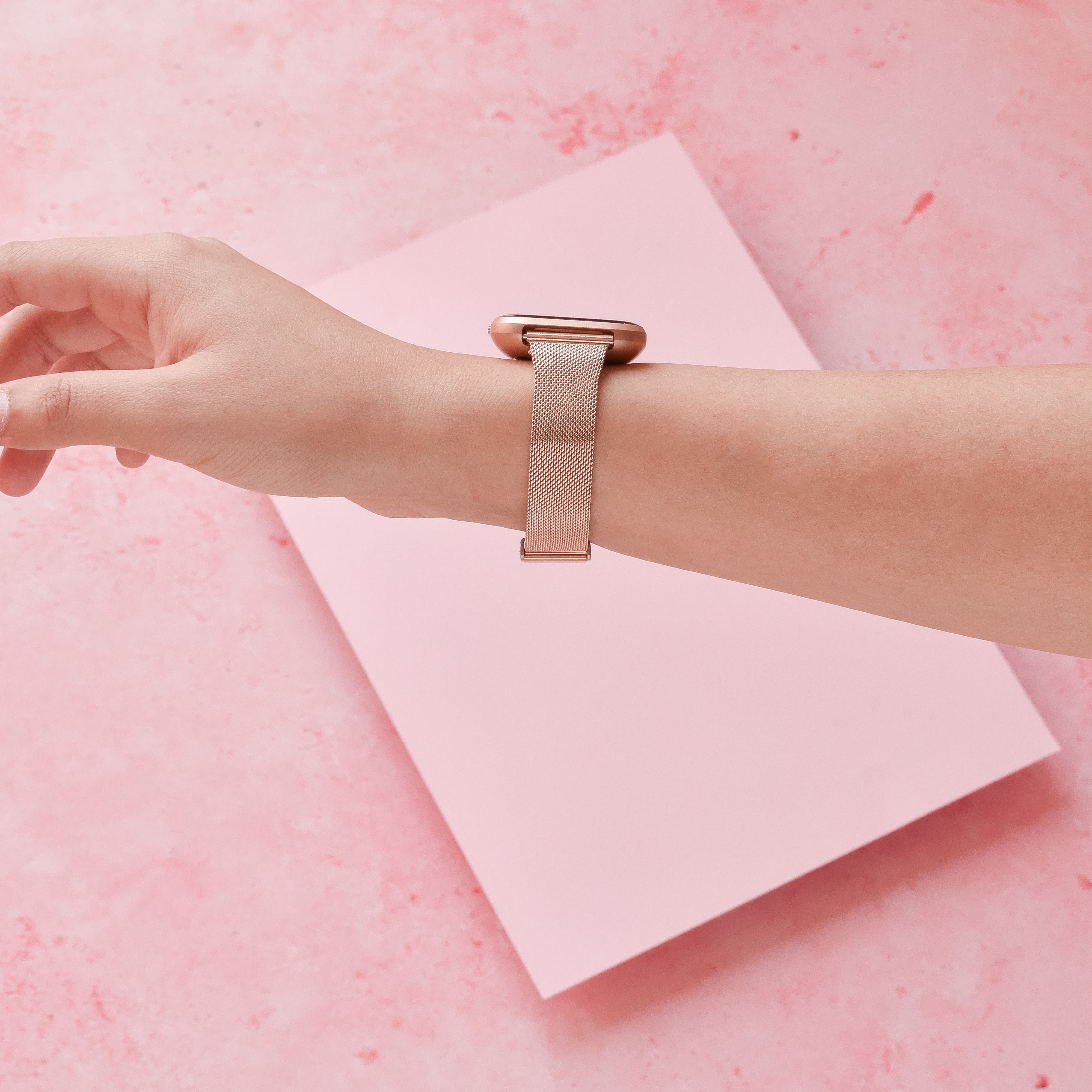 Fitbit rose gold on sale strap