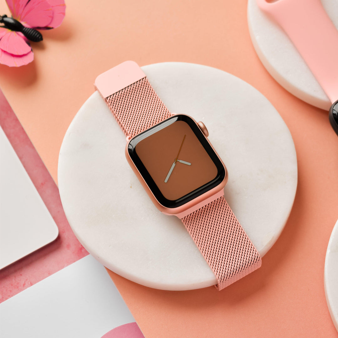 Magnetic Chain Apple Watch Strap - Coral Pink