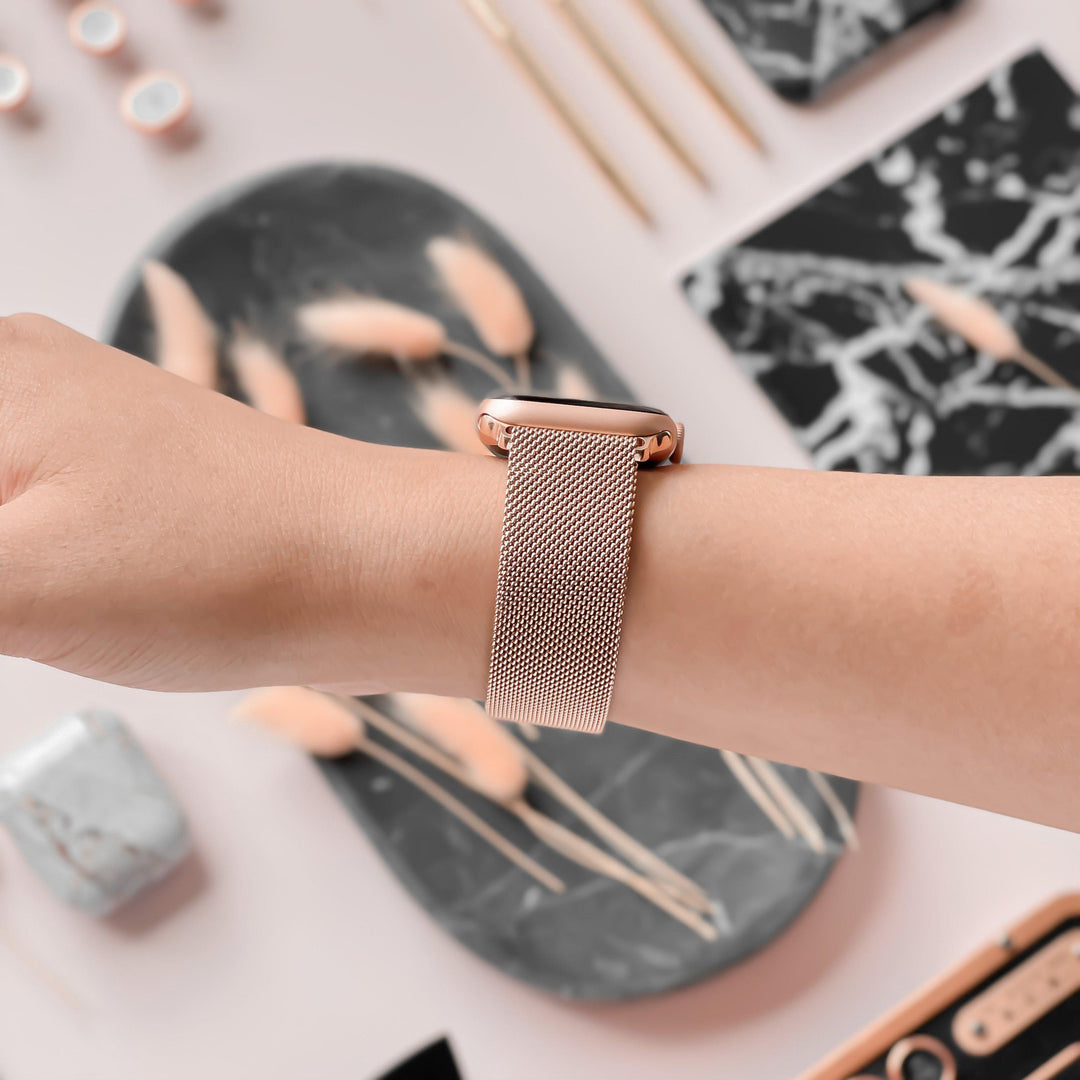 Magnetic Chain Apple Watch Strap - Rose Gold
